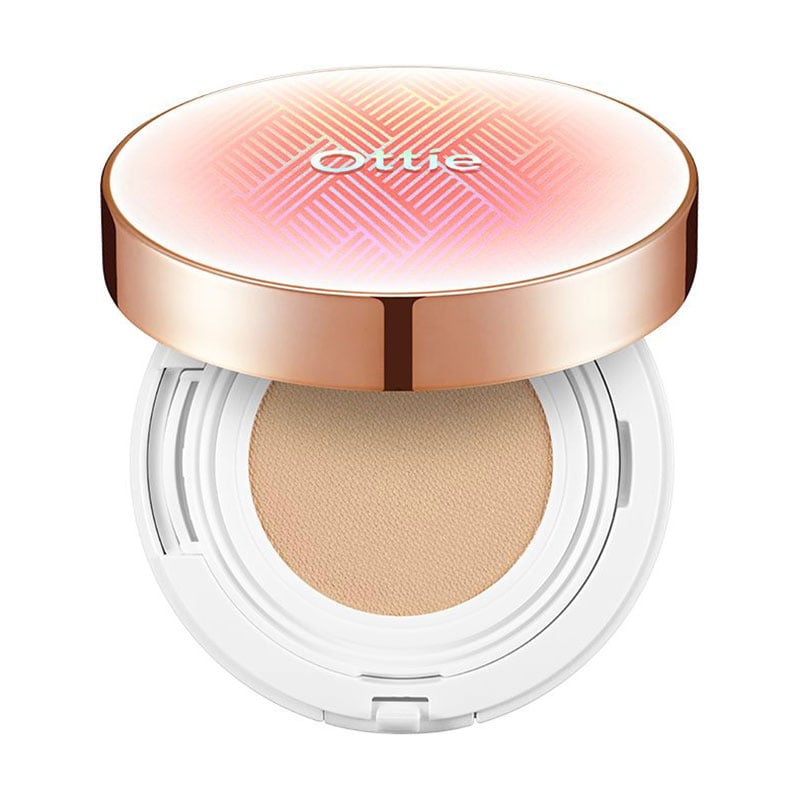 Тональний кушон для обличчя Ottie Objet D`art Tension Pact, SPF 50 PA+++, зі змінним блоком, 23 Natural, 2*15 г