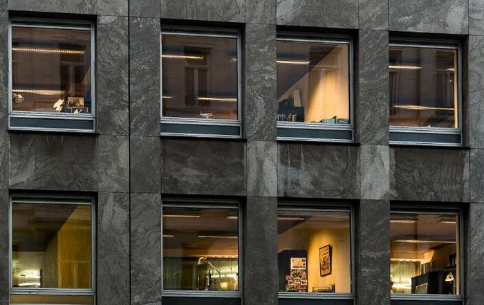Чому в Швеції заборонені штори на вікнах в квартирах2